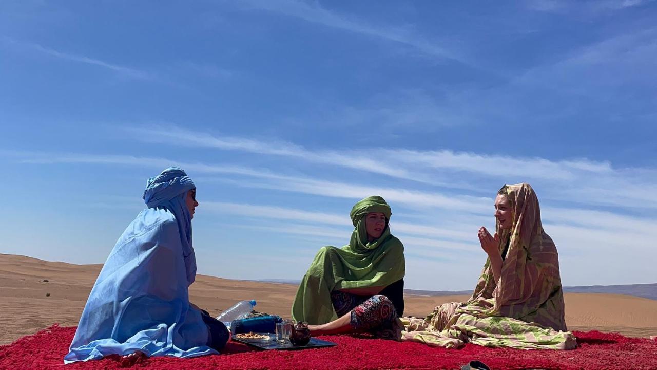 Bivouac Les Nomades Foum Zguid Exterior foto
