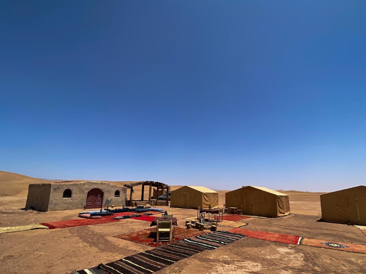 Bivouac Les Nomades Foum Zguid Exterior foto