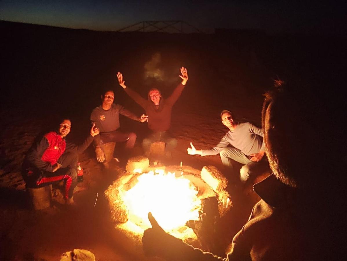 Bivouac Les Nomades Foum Zguid Exterior foto